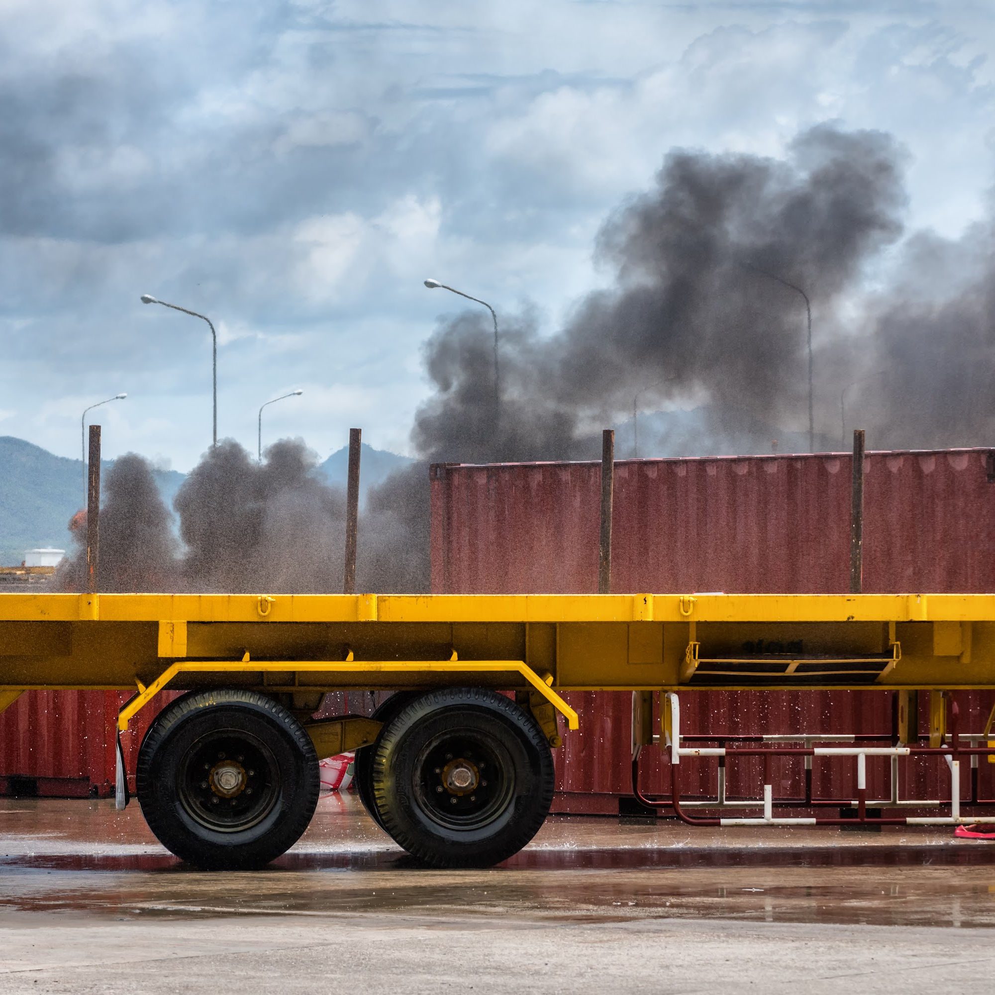 Should You Hire A Truck Accident Lawyer For Your Injury